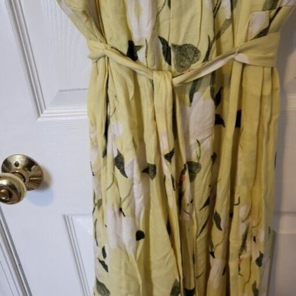 Rachel Roy Plus Size V-Neck, Floral, Size 3X, Flutter Sleeves, Pale Yellow, NWT - Picture 14 of 14